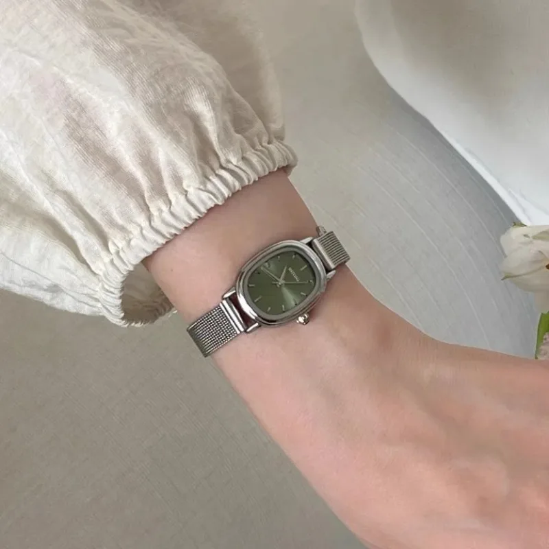 Luxury Watch Lady - 小さなオーバルダイヤルグリーン腕時計シンプルなステンレス鋼レディース腕時計ブランドの女性の高級ギフトクォーツ時計ドロップシッピング