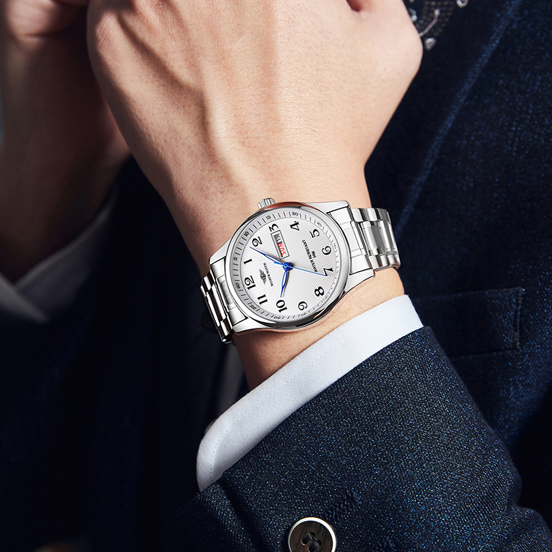 WLISTH 高級ブランドメンズ腕時計クォーツ時計アラビア数 - Luxury Watch Name のレビューと価格