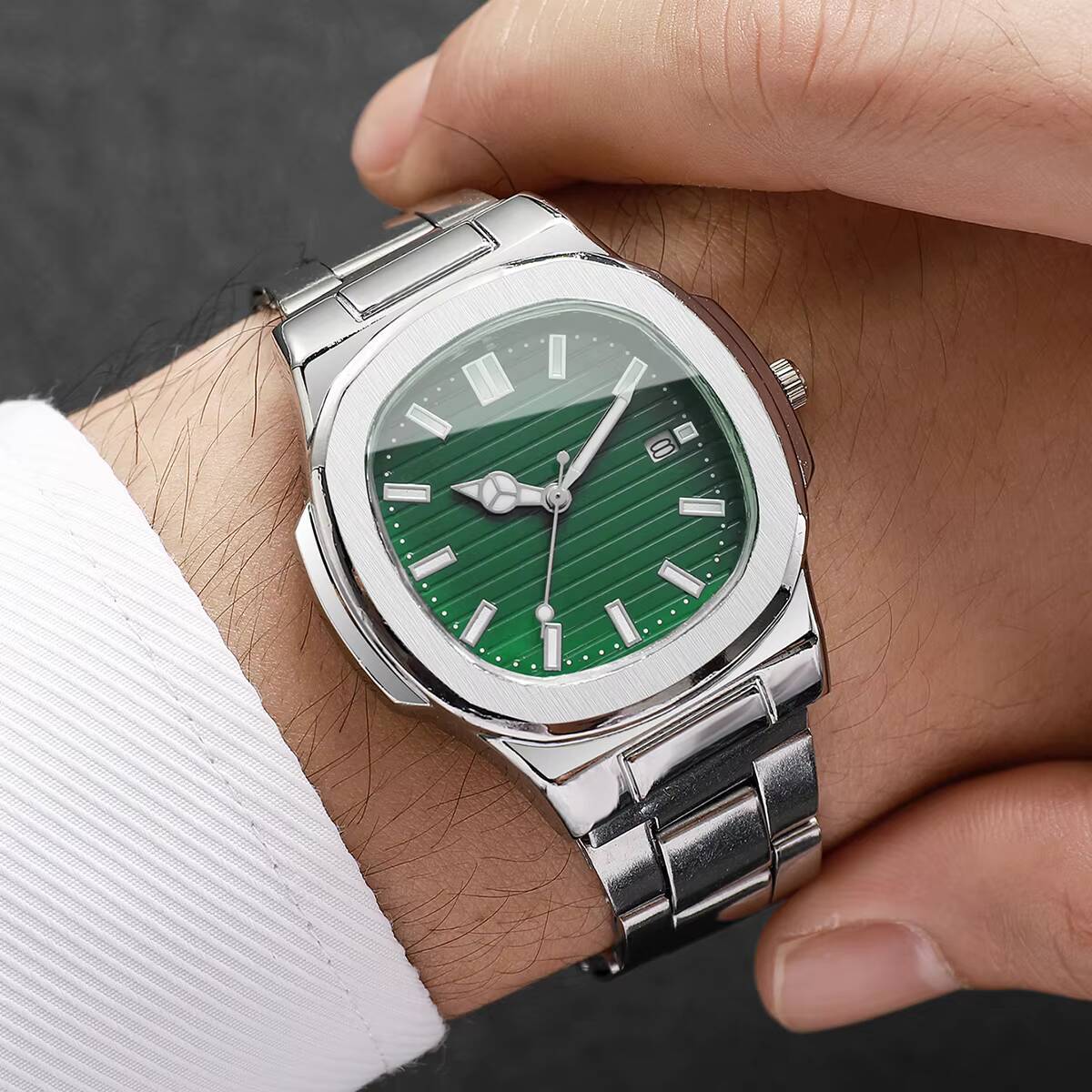 高級メンズビジネスウォッチファッションスクエアダイヤルステン - Luxury Watch Jacob And Co のレビューと価格