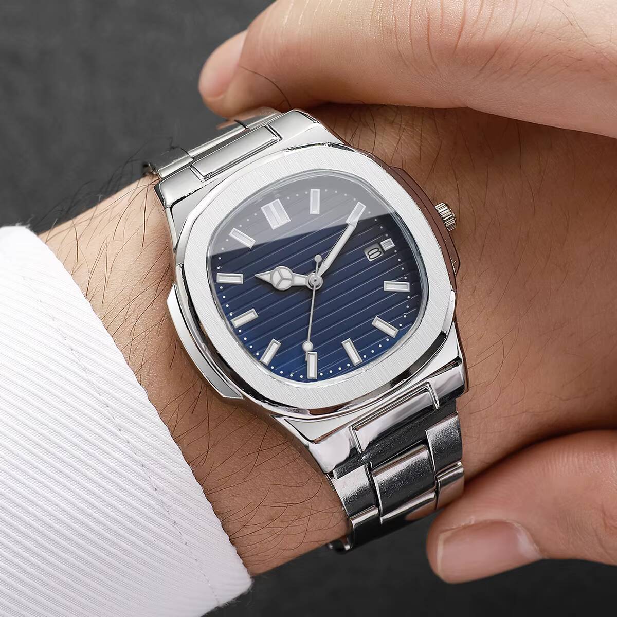 高級メンズビジネスウォッチファッションスクエアダイヤルステン - Luxury Watch Jacob And Co のレビューと価格