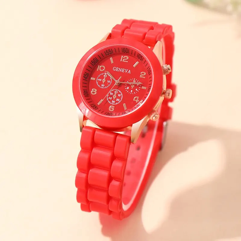 女性のためのエレガントな赤いシリコンクォーツ時計、ラディーズ - Luxury Watch Lady のレビューと価格