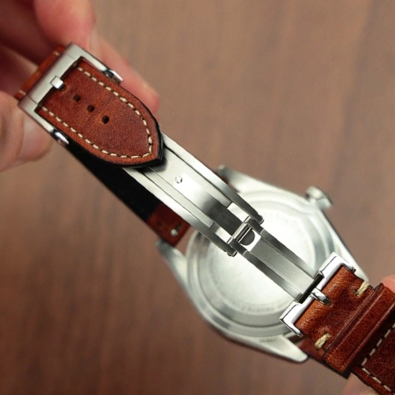 新しい高級デプロイアントクラスプ 16 ミリメートル 18  - Luxury Watch Name のレビューと価格