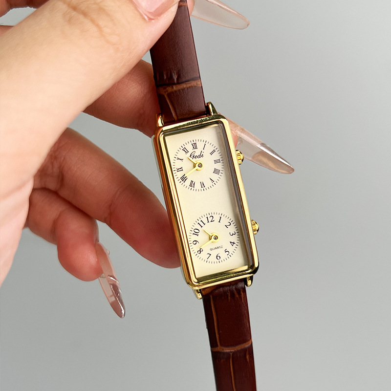 CQ549新型レジャークリエイティブデュアルムーブメントレデ - Luxury Watch Time のレビューと価格