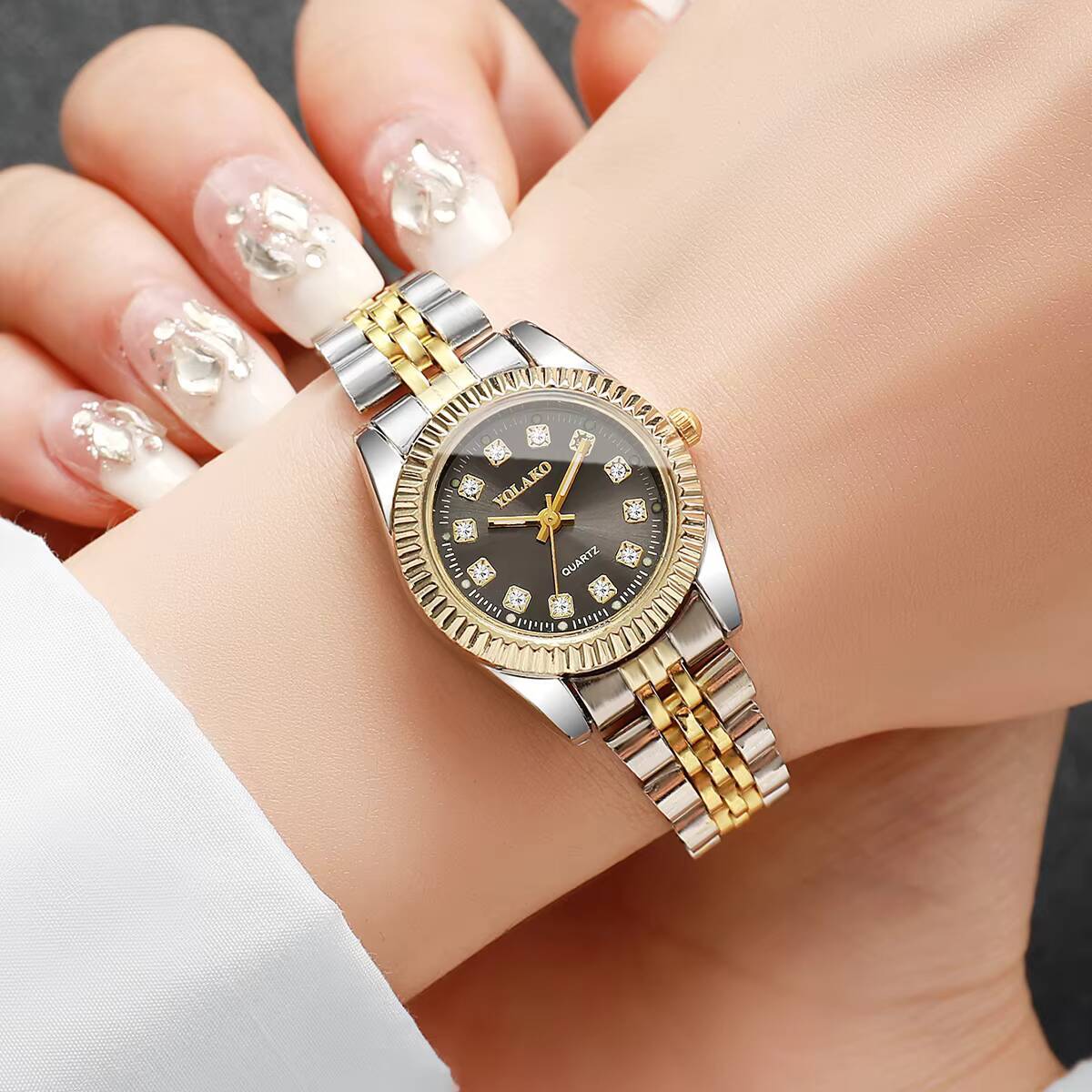 ファッションラインストーン女性用クォーツ時計高級ステンレスス - Luxury Watch Packaging Box のレビューと価格