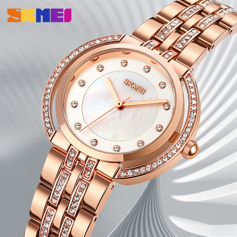 レディースブレスレットクォーツ時計高級ラインストーンダイヤル - Luxury Women'S Watch のレビューと価格